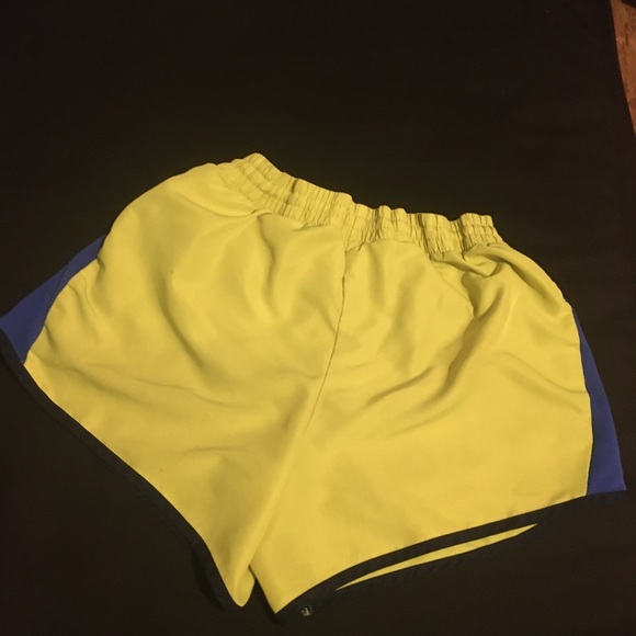 Dan skin active shorts - Picture 2 of 2